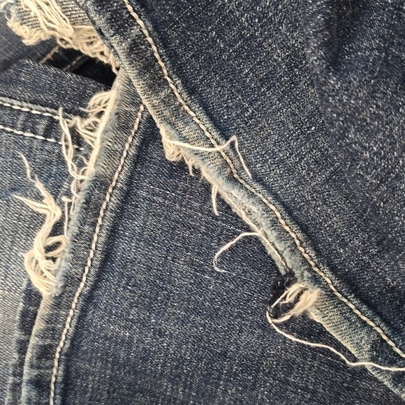 Refuge Runway By Everyday Boop Distressed Blue Jeans - Picture 8 of 8